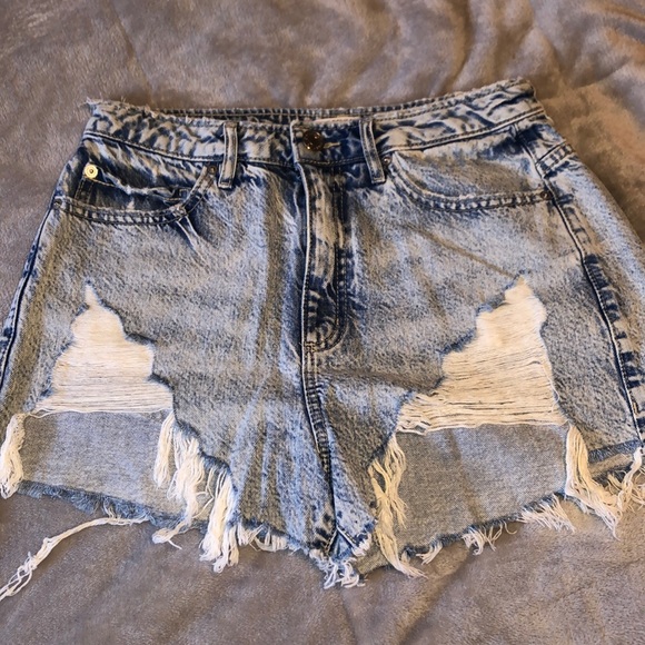 Denim shorts - Picture 1 of 3